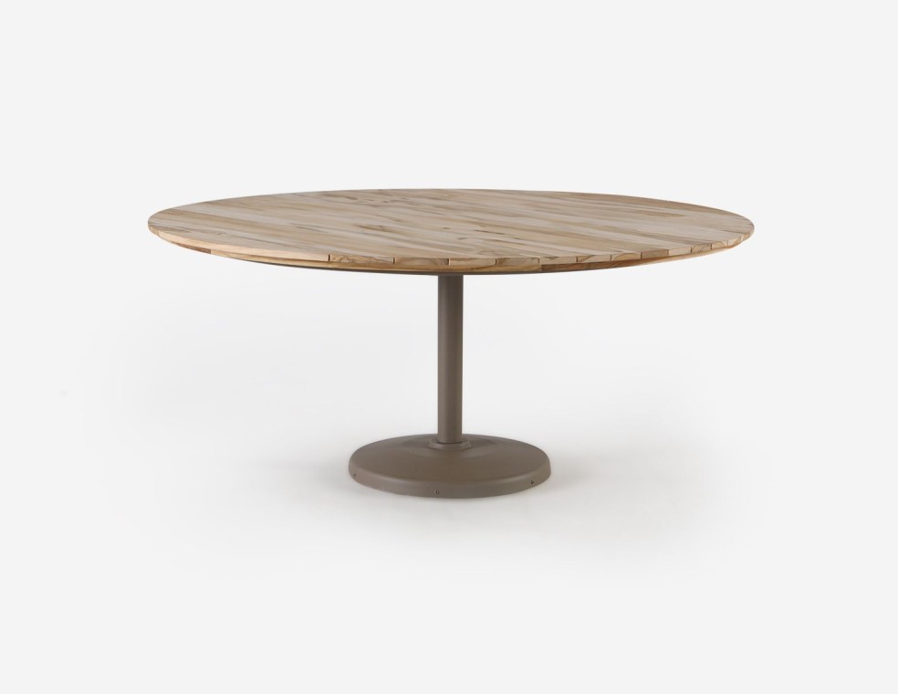 Mesa com Base em Concreto e Tampo Madeira - Calla